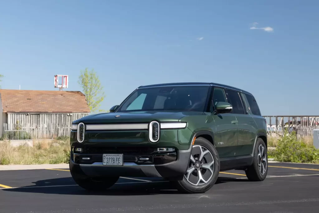 مدل Rivian R1S